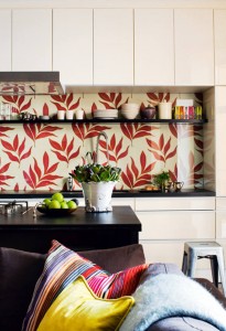 decorar-la-cocina-con-papel-pintado